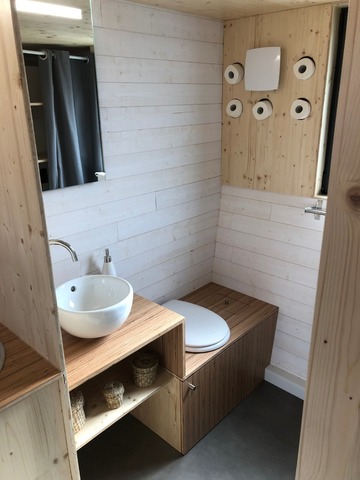 Conception sur-mesure de sanitaire pour tiny house