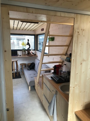 Espace à vivre dans une mini maison